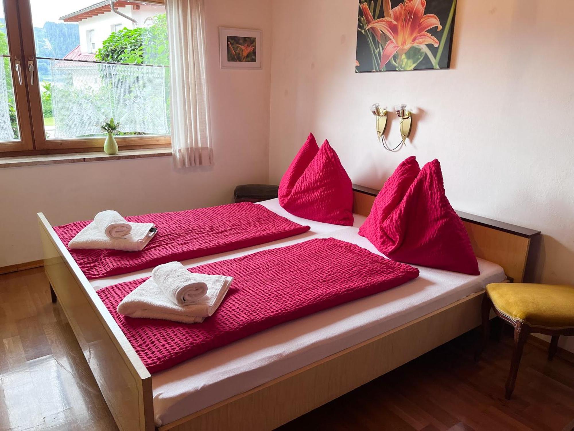 Ferienwohnung Schellander Privatstrand Velden am Woerthersee Bilik gambar